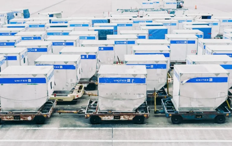 Air Freight vs Ground Freight for Healthcare