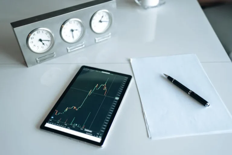 How Real-Time Tracking Improves Sensitive Deliveries