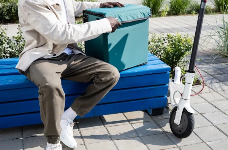 Last Mile Delivery Challenges in Healthcare Logistics